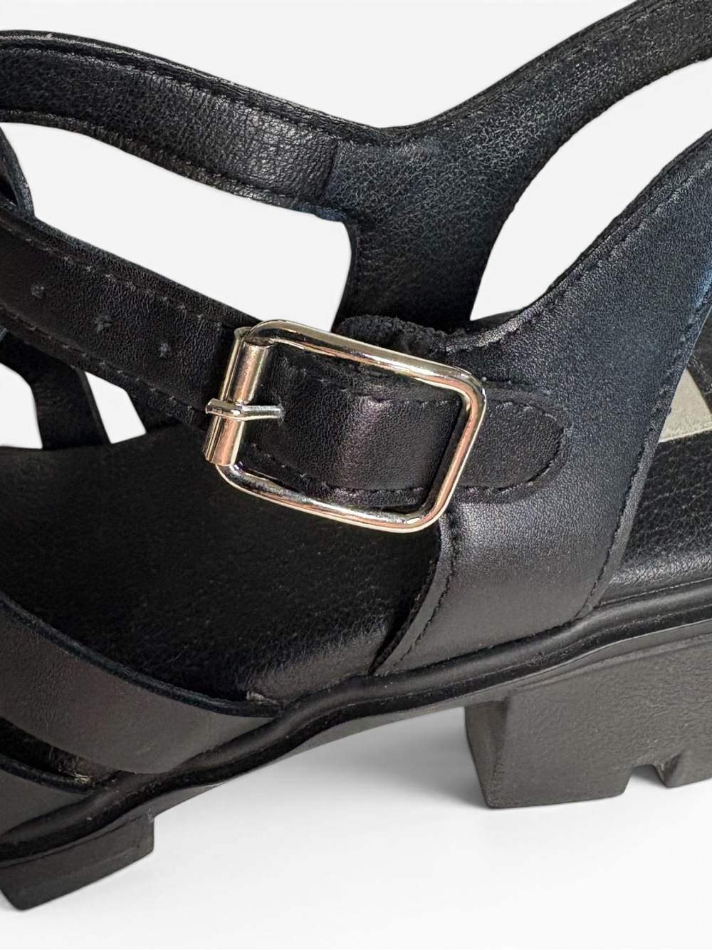 Steve Madden Kayto Fisherman Chunky Heel Sandals - Picture 6 of 9